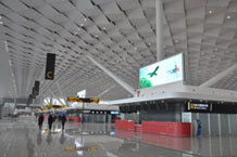 鄭州機(jī)場(chǎng)值機(jī)島頭戶(hù)內(nèi)T4