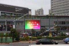 風(fēng)雨五載屢建功，益田假日見(jiàn)真屏